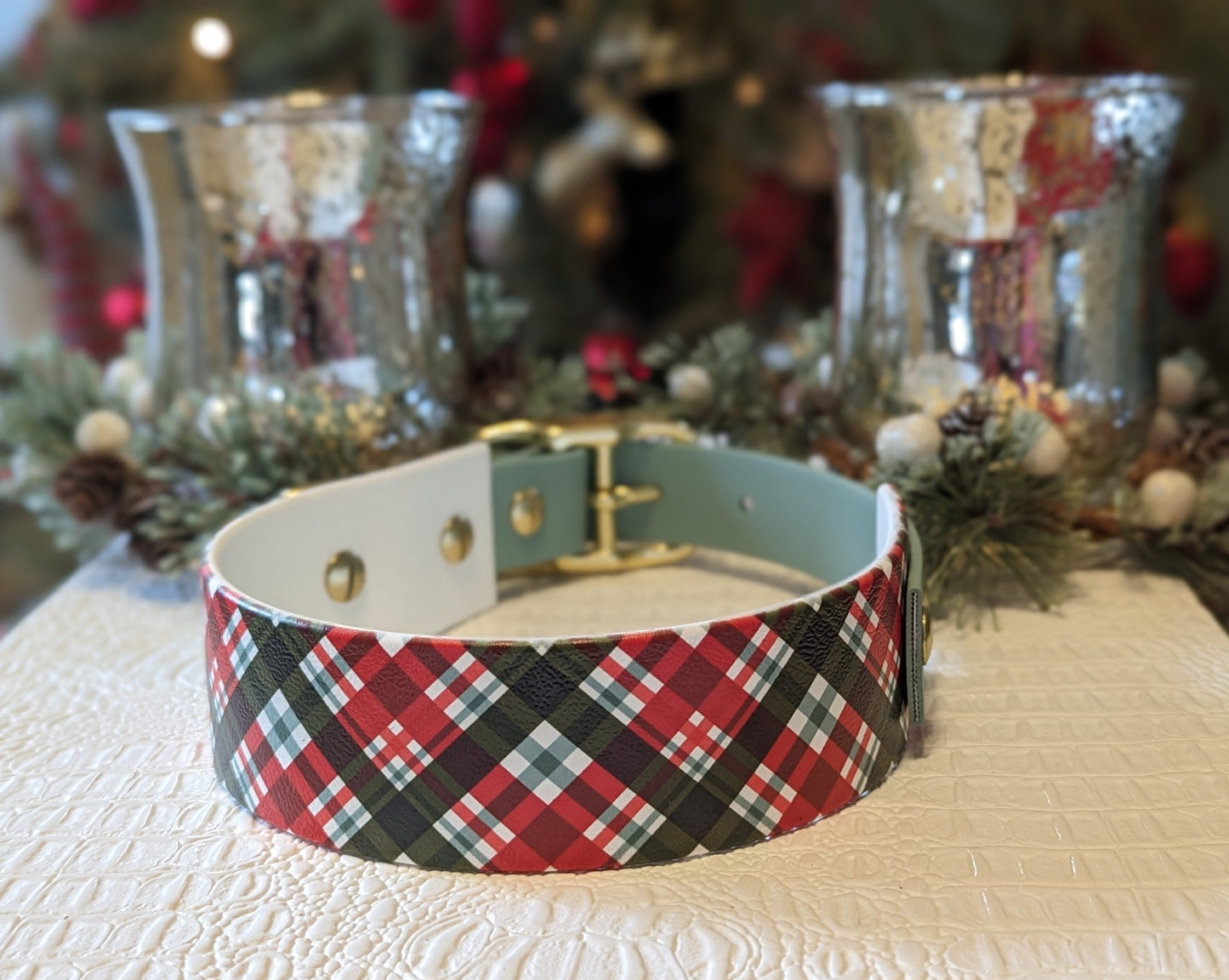 1.5" Flat Buckle Collar | Christmas Plaid