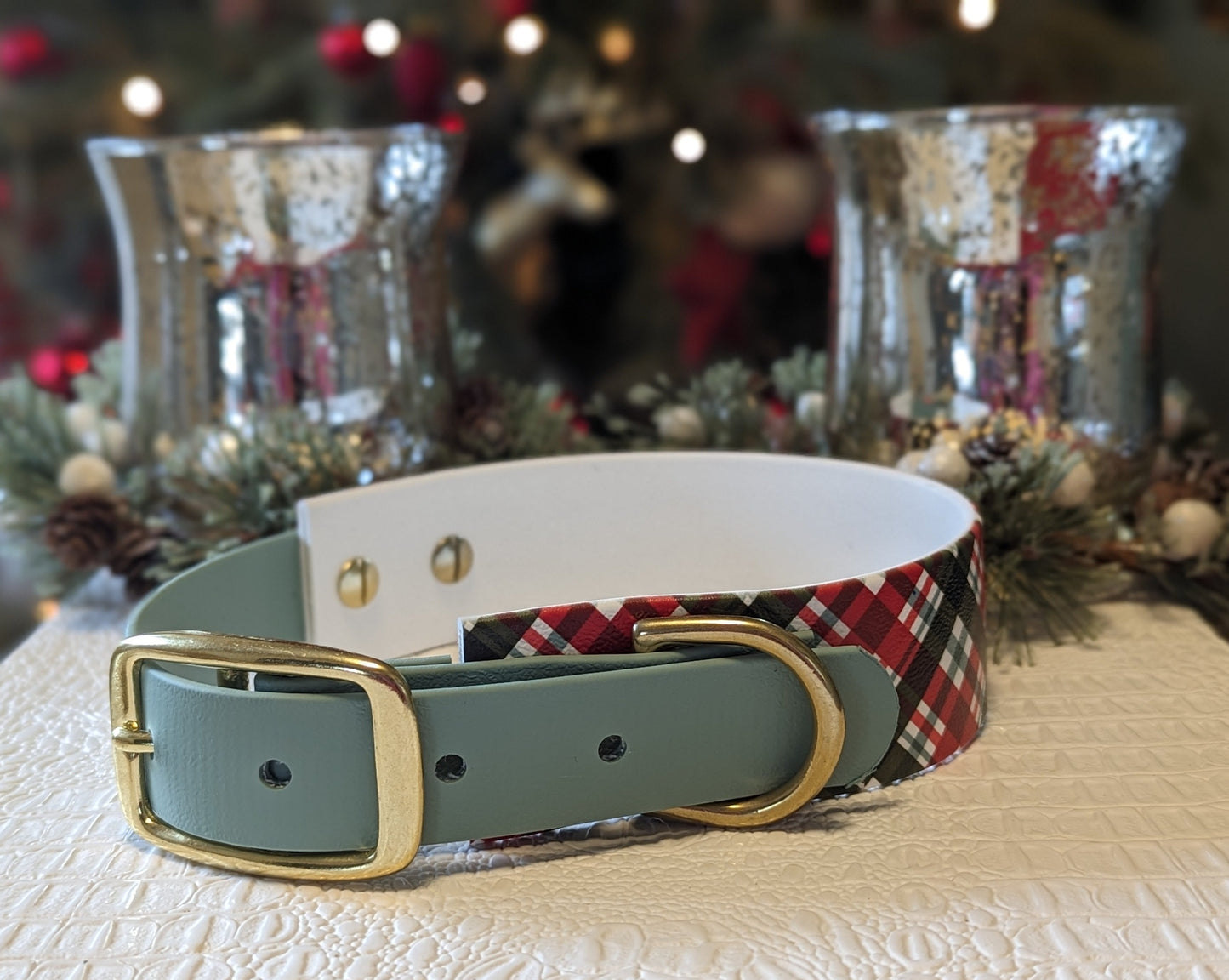 1.5" Flat Buckle Collar | Christmas Plaid